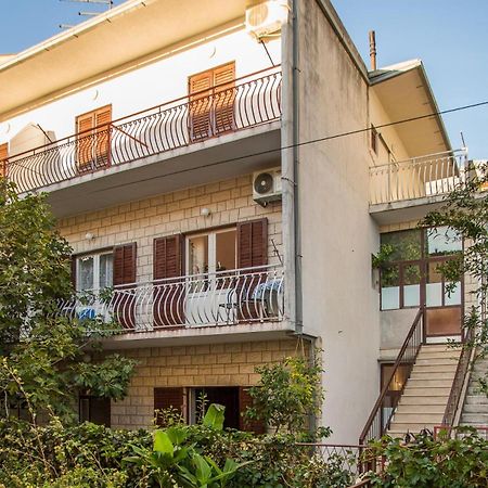 Apartments Nuic 748 Makarska Exterior foto