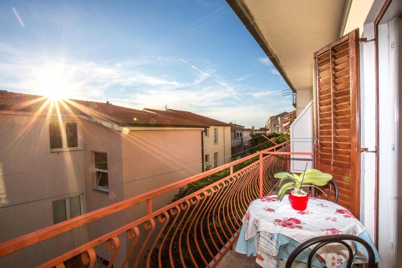 Apartments Nuic 748 Makarska Exterior foto