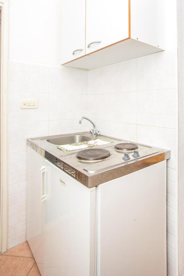 Apartments Nuic 748 Makarska Exterior foto