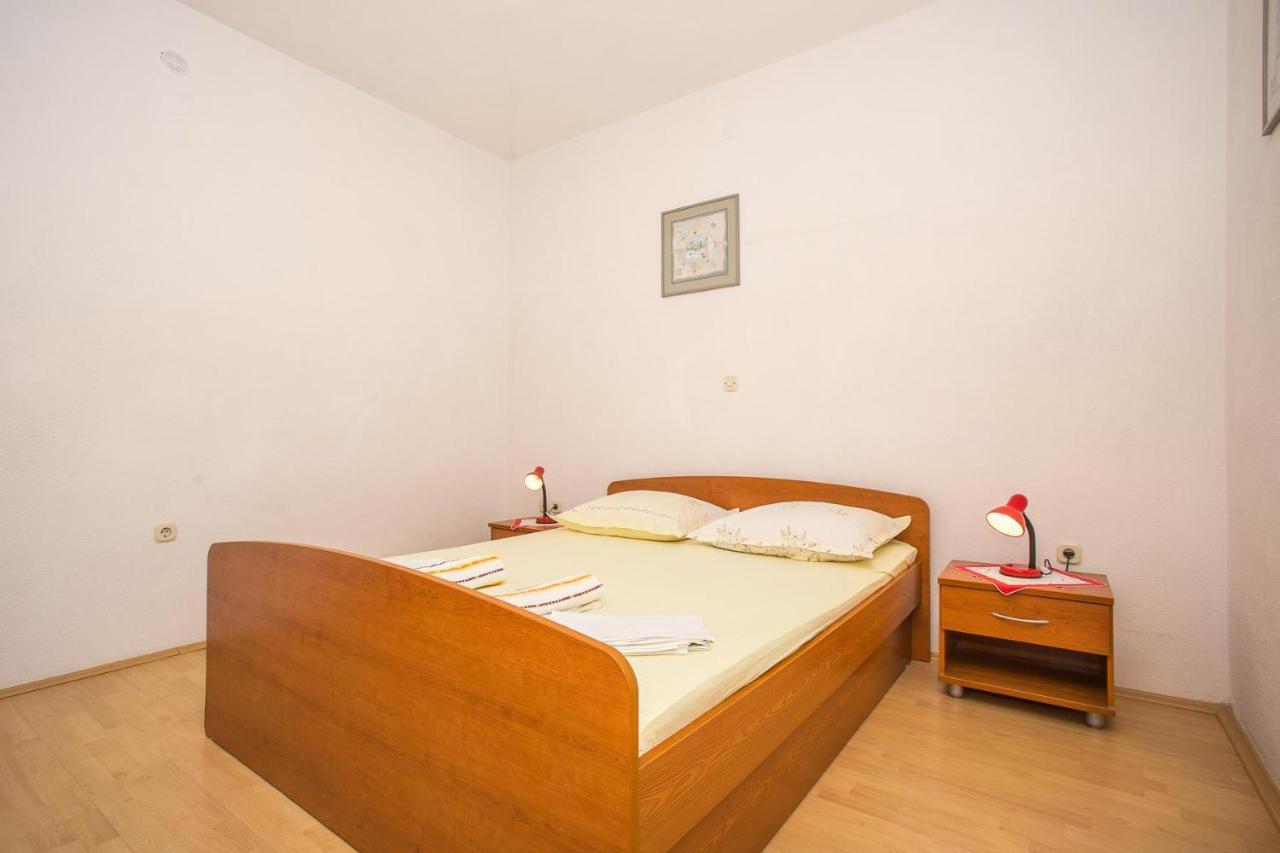 Apartments Nuic 748 Makarska Exterior foto