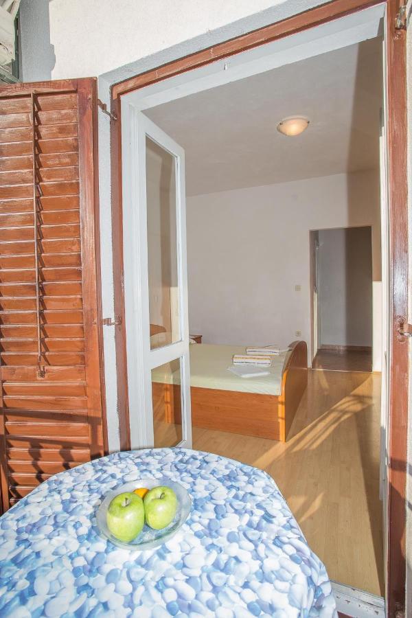 Apartments Nuic 748 Makarska Exterior foto
