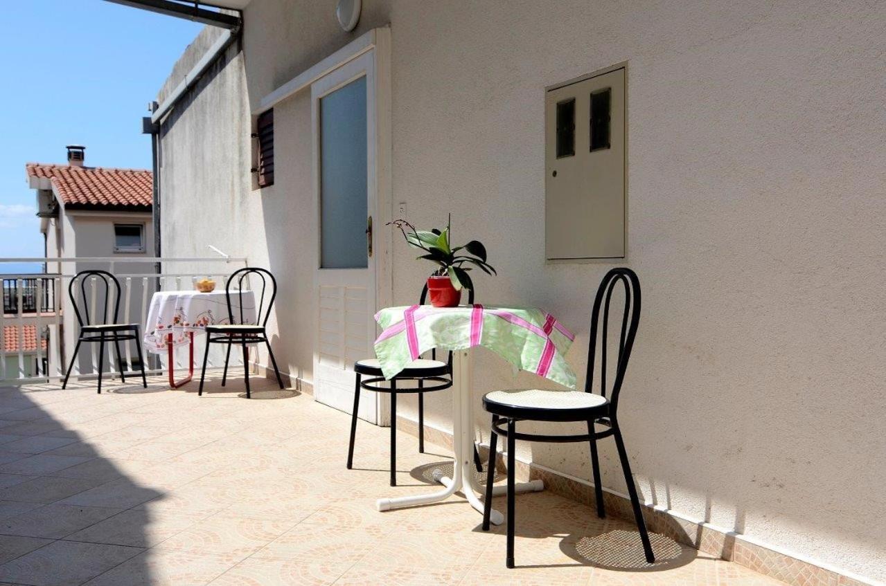 Apartments Nuic 748 Makarska Exterior foto